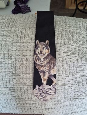 Field&Stream Wolf Tie